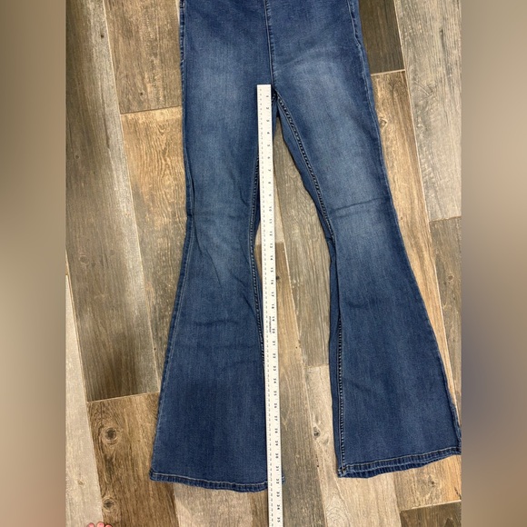 FREE PEOPLE PULL ON FLARE LEG JEANS W28 - Picture 10 of 11